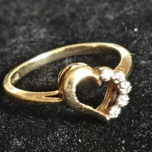 Vintage 10k GTR J.M. Fox Yellow Gold Diamond Heart Ring 1.86G,  Size 5.5